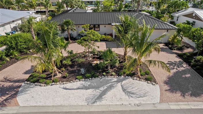 Image No.1-3 Bed Property for sale