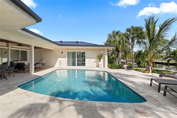 Image No.53-3 Bed Property for sale