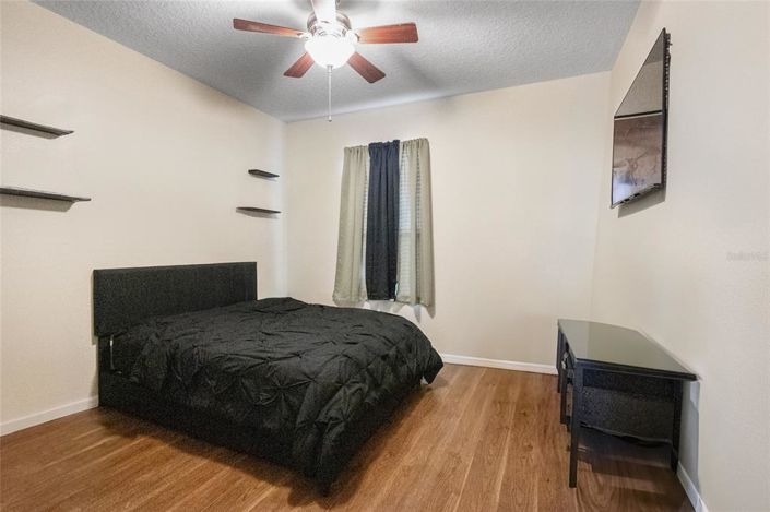 Image No.14-4 Bed Property for sale