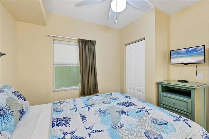 Image No.25-2 Bed Property for sale