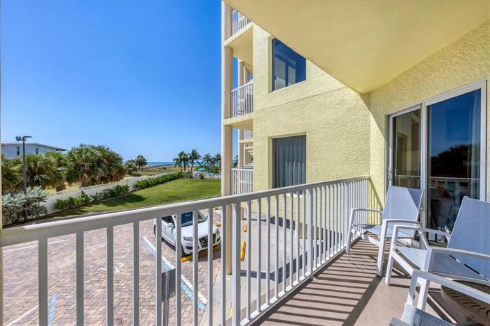 Image No.28-2 Bed Property for sale