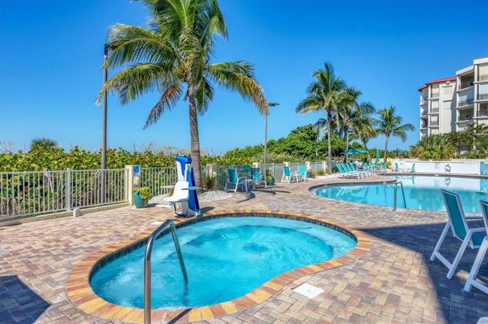 Image No.52-2 Bed Property for sale