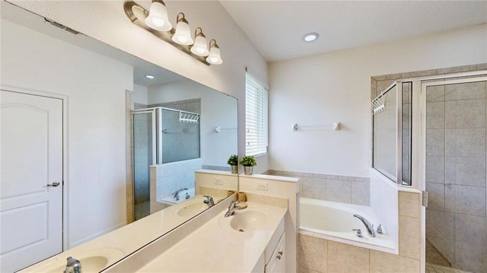 Image No.11-4 Bed Property for sale