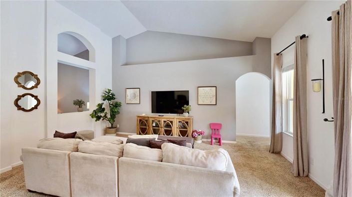 Image No.33-4 Bed Property for sale