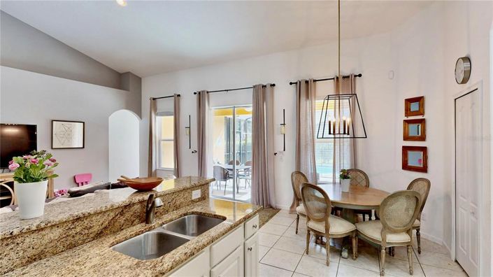 Image No.37-4 Bed Property for sale