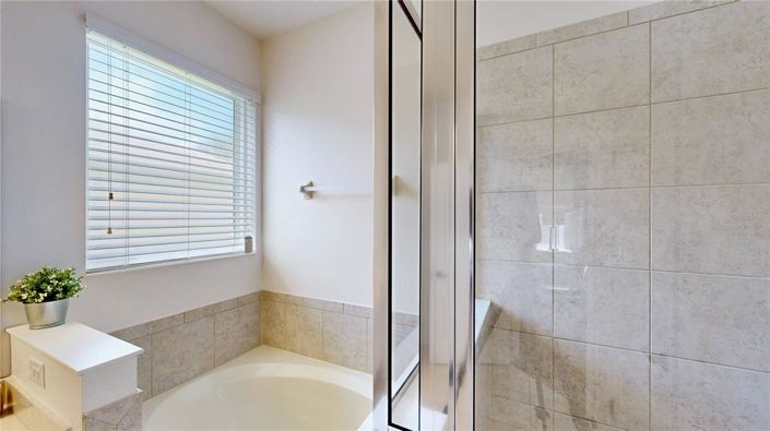 Image No.43-4 Bed Property for sale