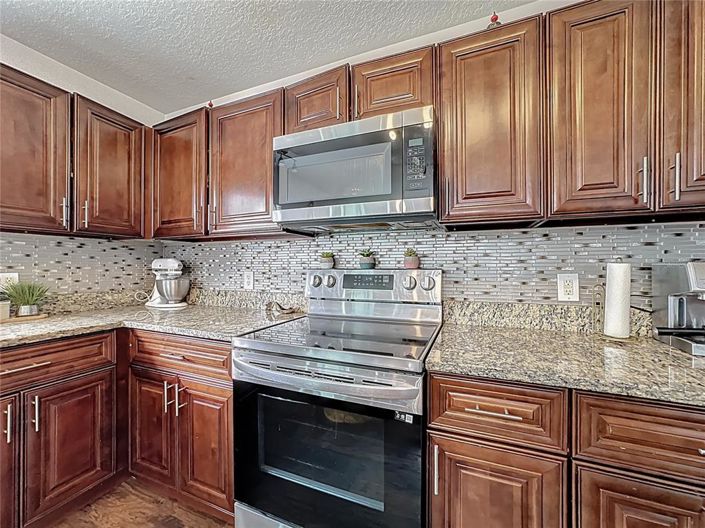 Image No.18-4 Bed Property for sale