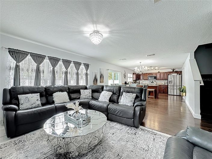 Image No.9-4 Bed Property for sale