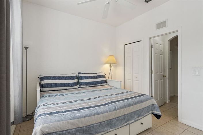 Image No.10-4 Bed Townhouse for sale