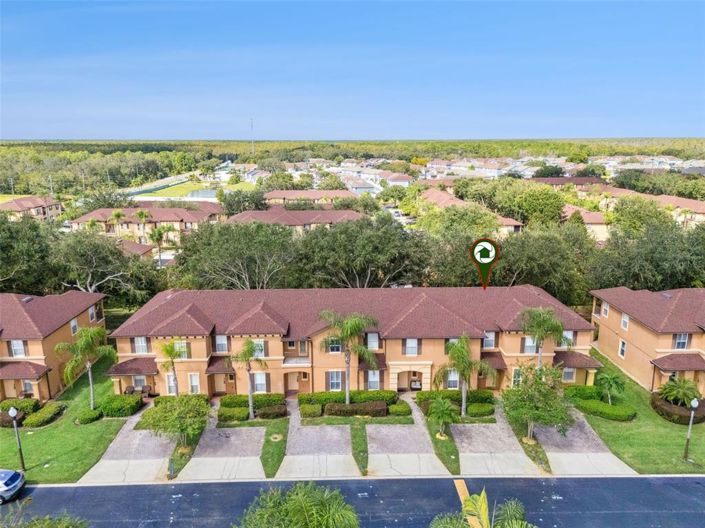 Image No.18-4 Bed Townhouse for sale