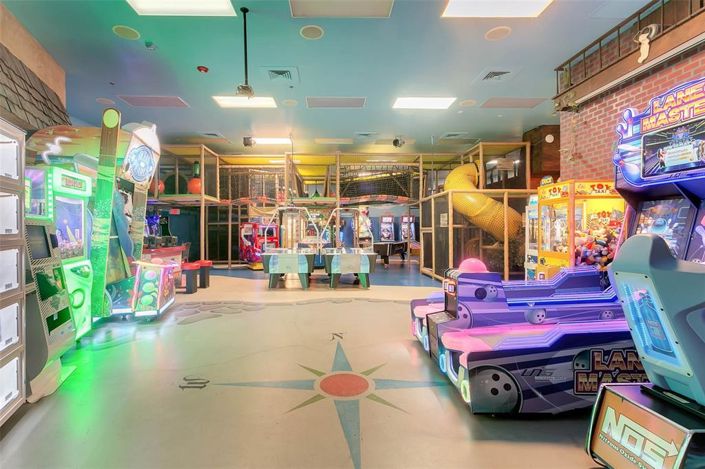 Image No.23-4 Bed Townhouse for sale