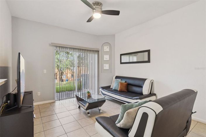 Image No.5-4 Bed Townhouse for sale