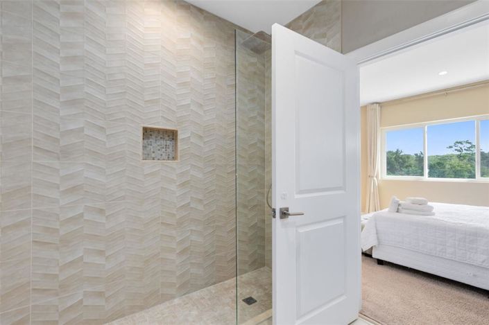 Image No.15-3 Bed Townhouse for sale