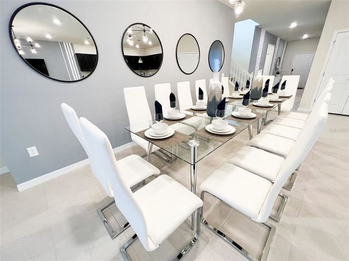 Image No.10-10 Bed Property for sale