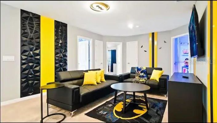 Image No.17-10 Bed Property for sale