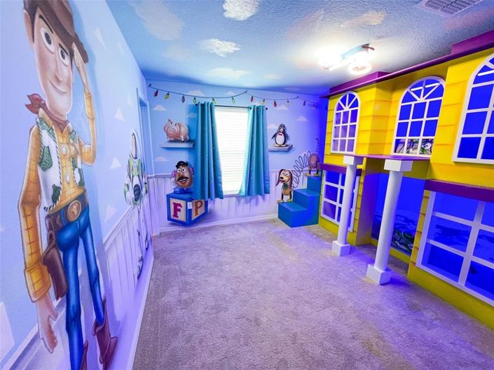 Image No.34-10 Bed Property for sale