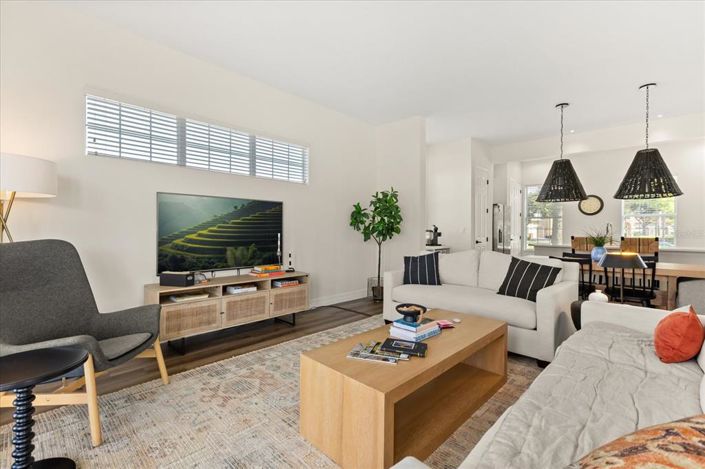 Image No.6-3 Bed Property for sale