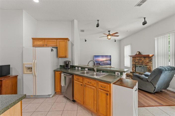 Image No.15-4 Bed Property for sale