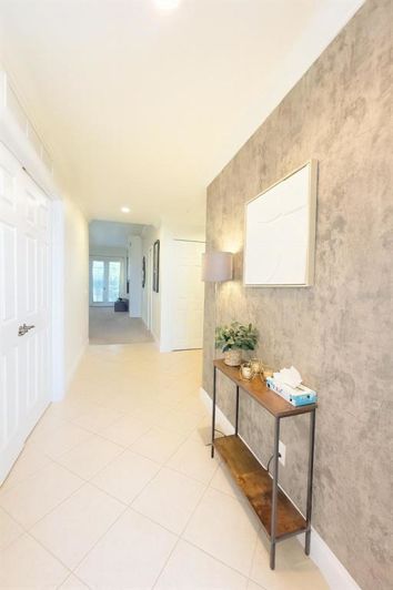 Image No.11-3 Bed Property for sale