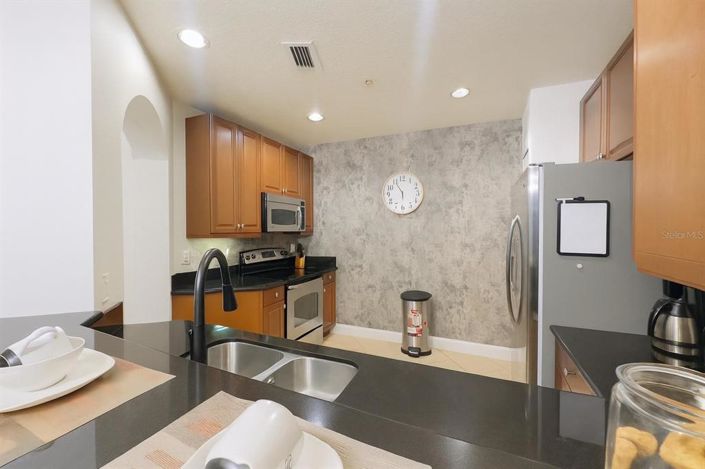 Image No.13-3 Bed Property for sale