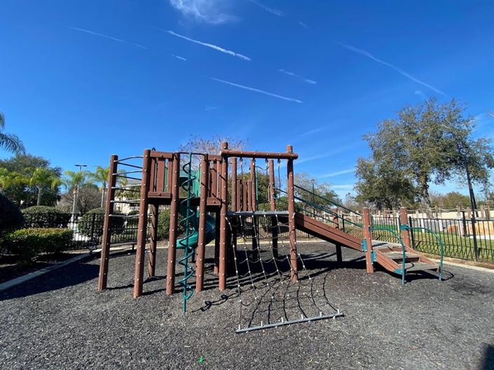 Image No.38-3 Bed Property for sale