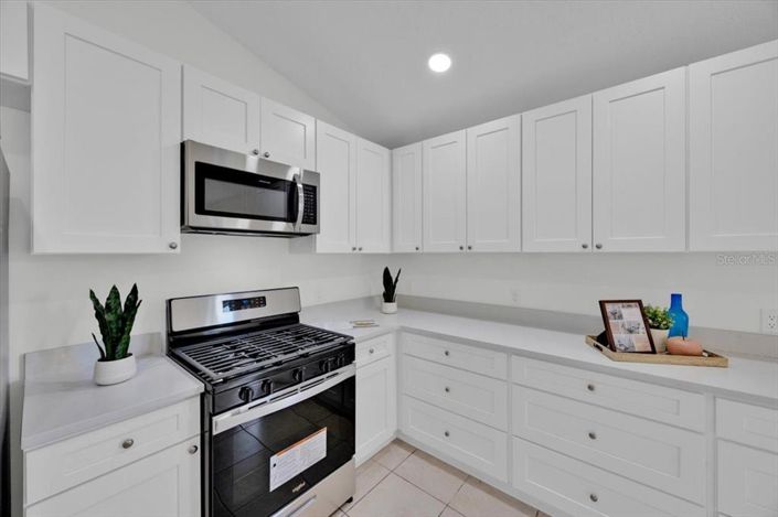 Image No.10-4 Bed Property for sale