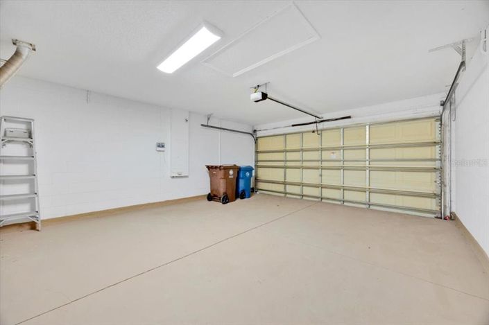 Image No.27-4 Bed Property for sale