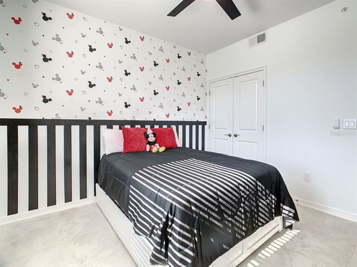 Image No.15-3 Bed Property for sale