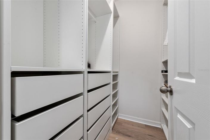 Image No.18-3 Bed Townhouse for sale