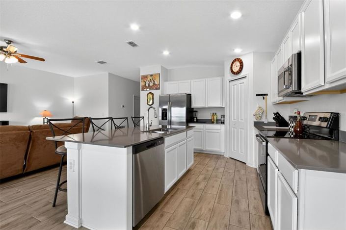 Image No.16-4 Bed Property for sale