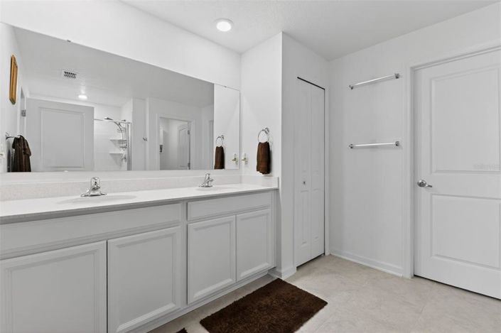 Image No.27-4 Bed Property for sale