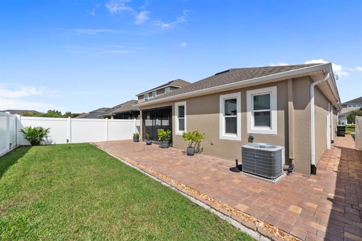 Image No.23-3 Bed Property for sale