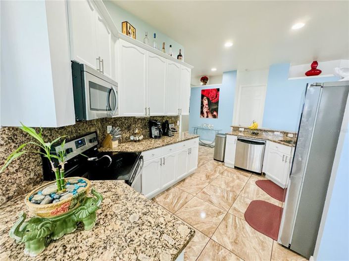 Image No.16-4 Bed Property for sale