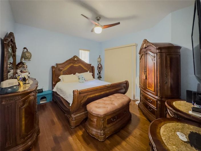 Image No.21-4 Bed Property for sale