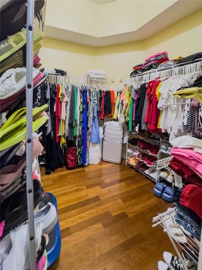 Image No.24-4 Bed Property for sale