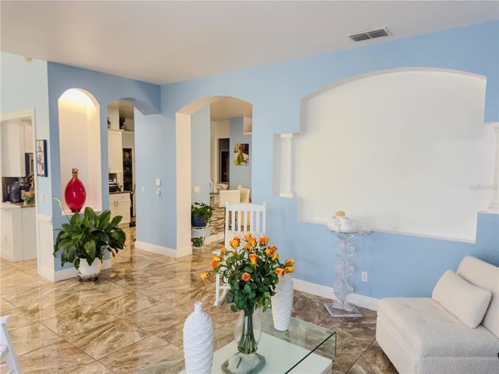 Image No.3-4 Bed Property for sale