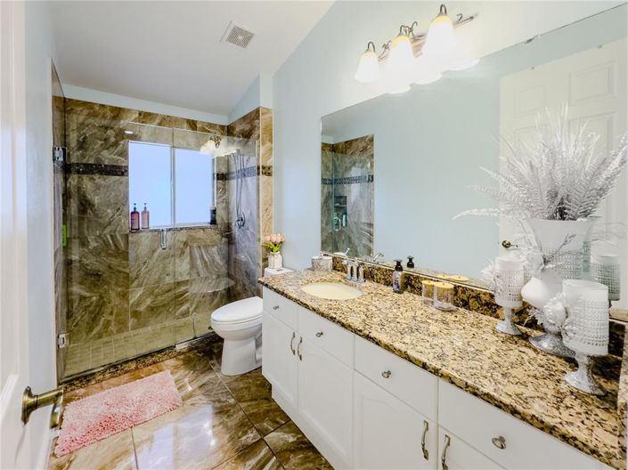 Image No.32-4 Bed Property for sale