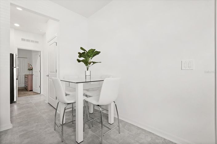 Image No.27-3 Bed Property for sale