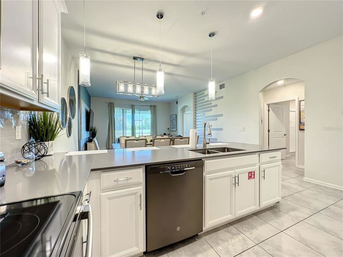 Image No.9-2 Bed Property for sale