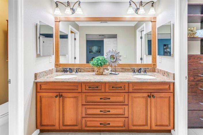 Image No.20-3 Bed Townhouse for sale