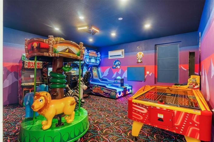 Image No.21-9 Bed Property for sale