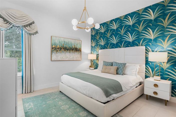 Image No.28-9 Bed Property for sale