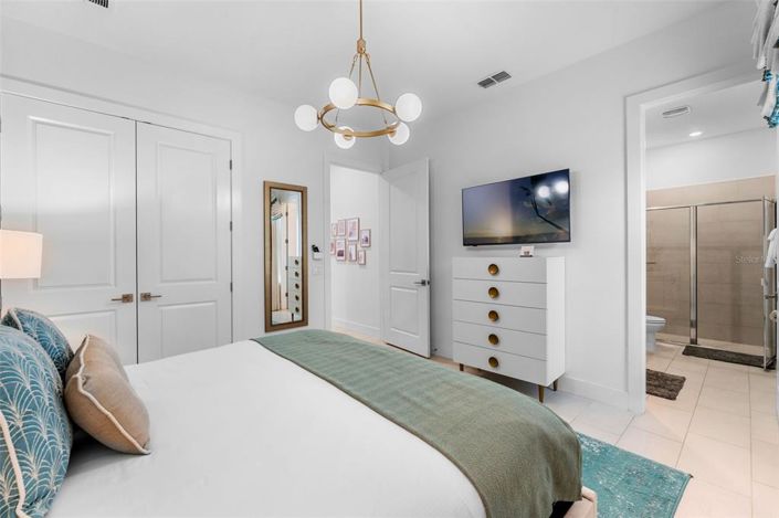 Image No.29-9 Bed Property for sale