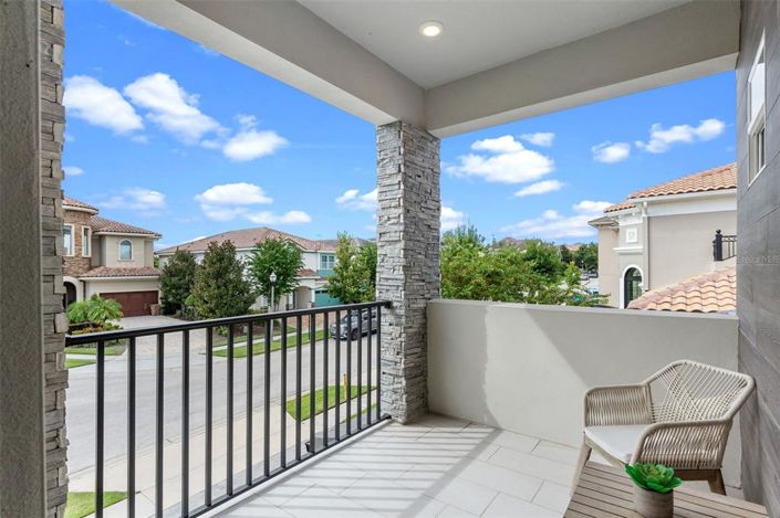 Image No.37-9 Bed Property for sale