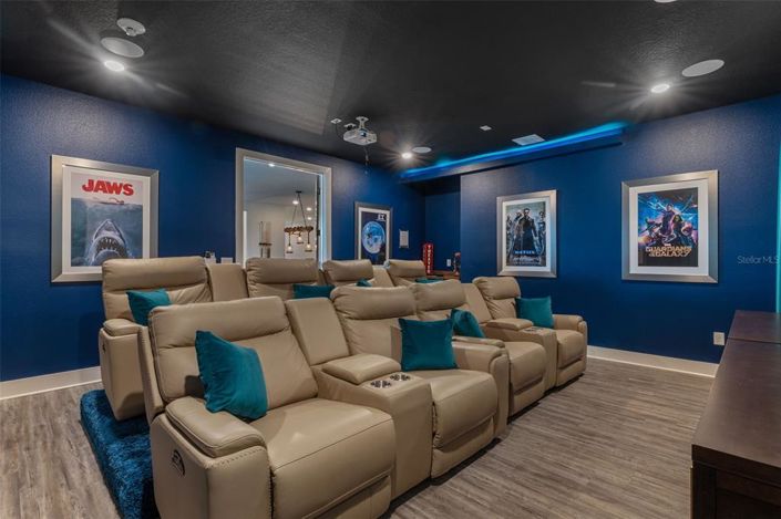 Image No.48-9 Bed Property for sale