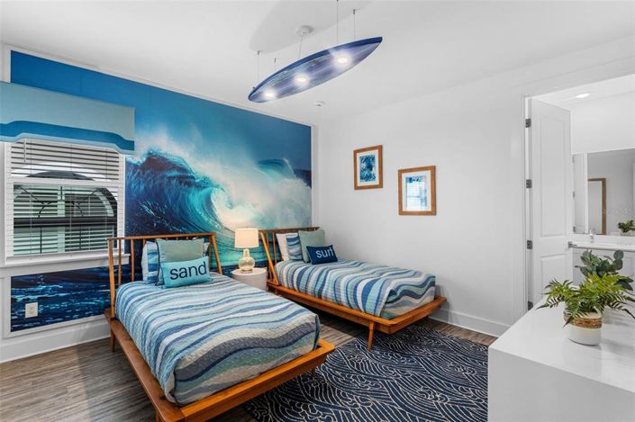 Image No.56-9 Bed Property for sale