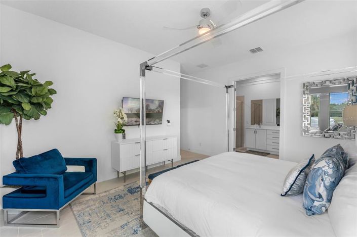 Image No.60-9 Bed Property for sale