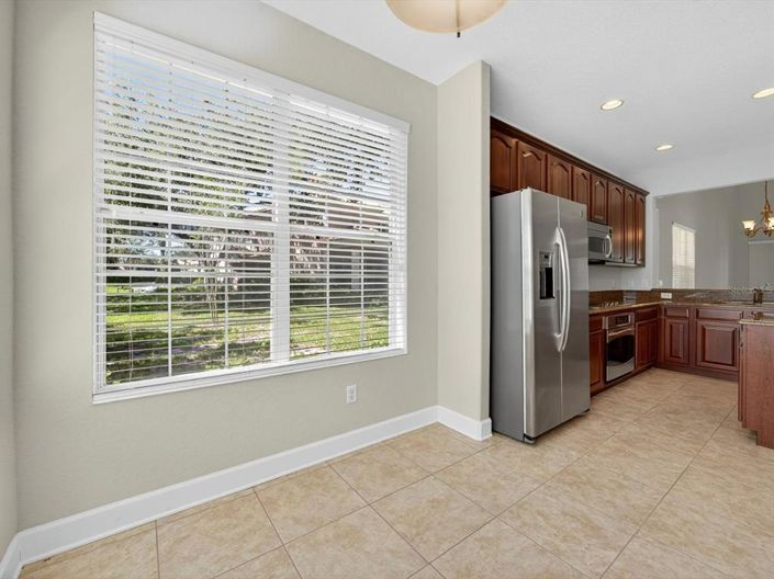 Image No.13-3 Bed Townhouse for sale