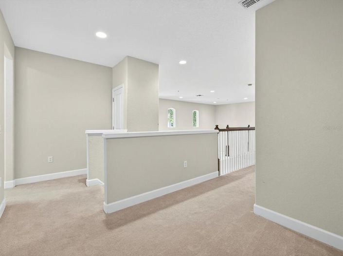 Image No.25-3 Bed Townhouse for sale