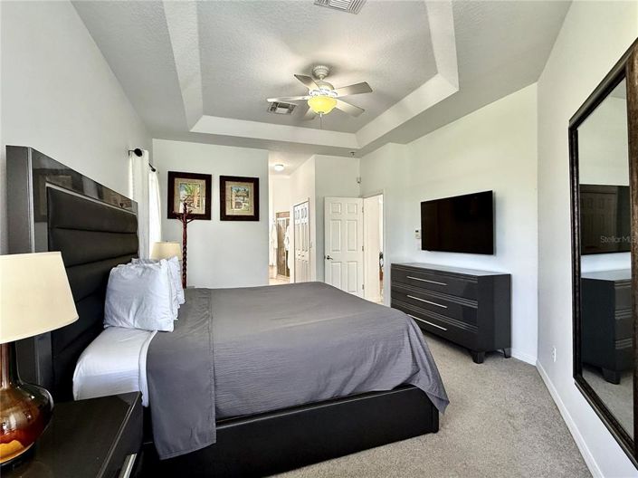 Image No.29-5 Bed Property for sale